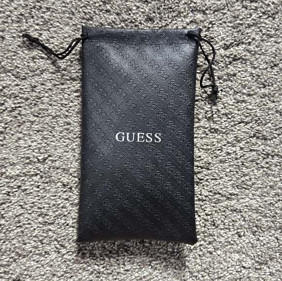 Guess Sunglasses Rose Colored Lenses NEW - Picture 7 of 7